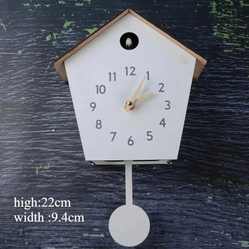 Coucou horloge murale bois moderne maison salon.