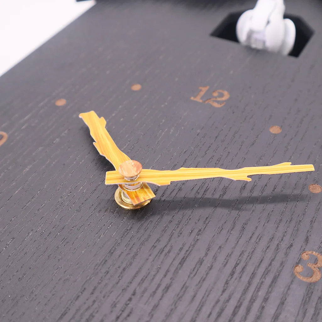 horloge coucou moderne noir